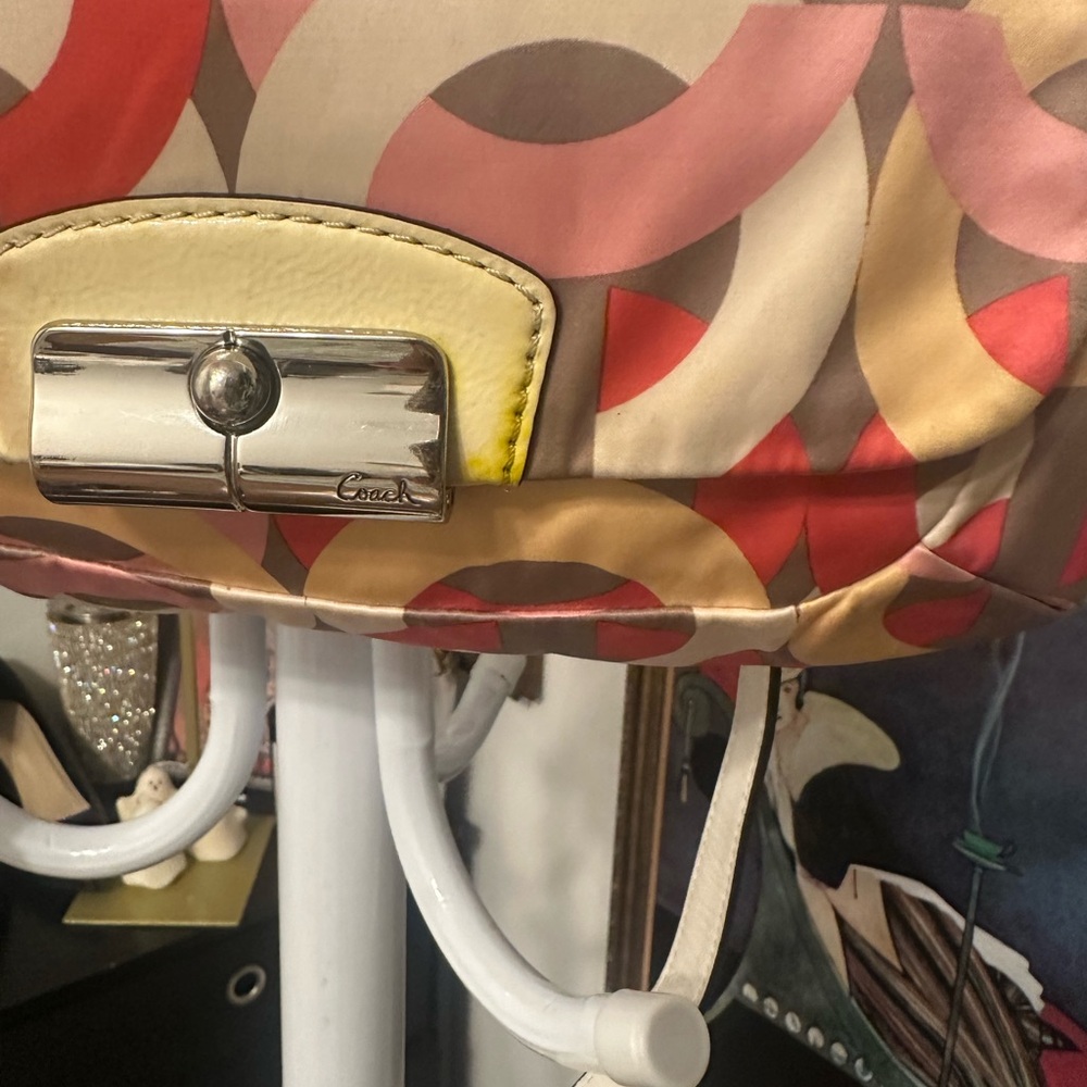 Coach Stylish Multicolor Patterned Women's Hobo B… - image 4